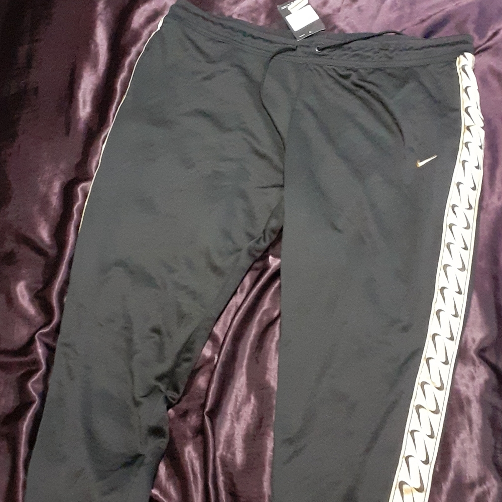 Sweat pants